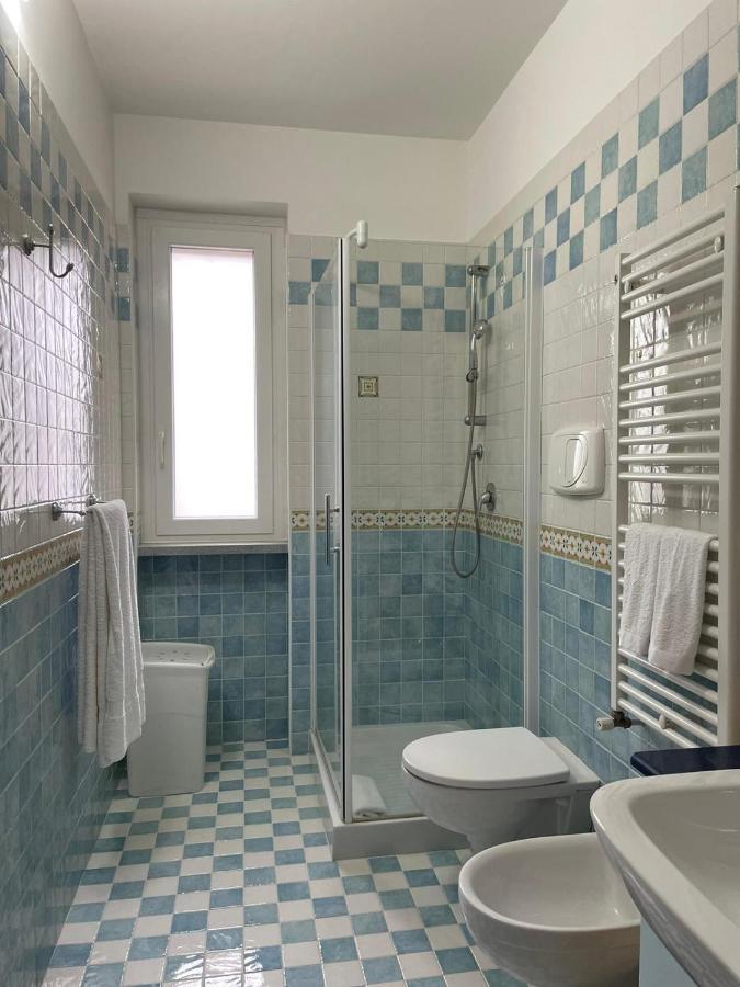 Macchia di Monte Il Vecchio Carrubo - Villa Con Piscina A Sfioro מראה חיצוני תמונה